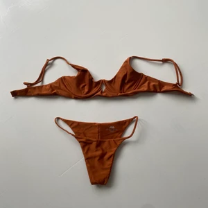 Sthlm Swimwear bikini  - Aldrig använd bikini ifrån Sthlm Swimwear. Väldigt fin kvalitet. Storlek xs-s  Nypris ca 500kr  