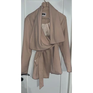 Kappa  - Säljer min kappa från dm fint skick