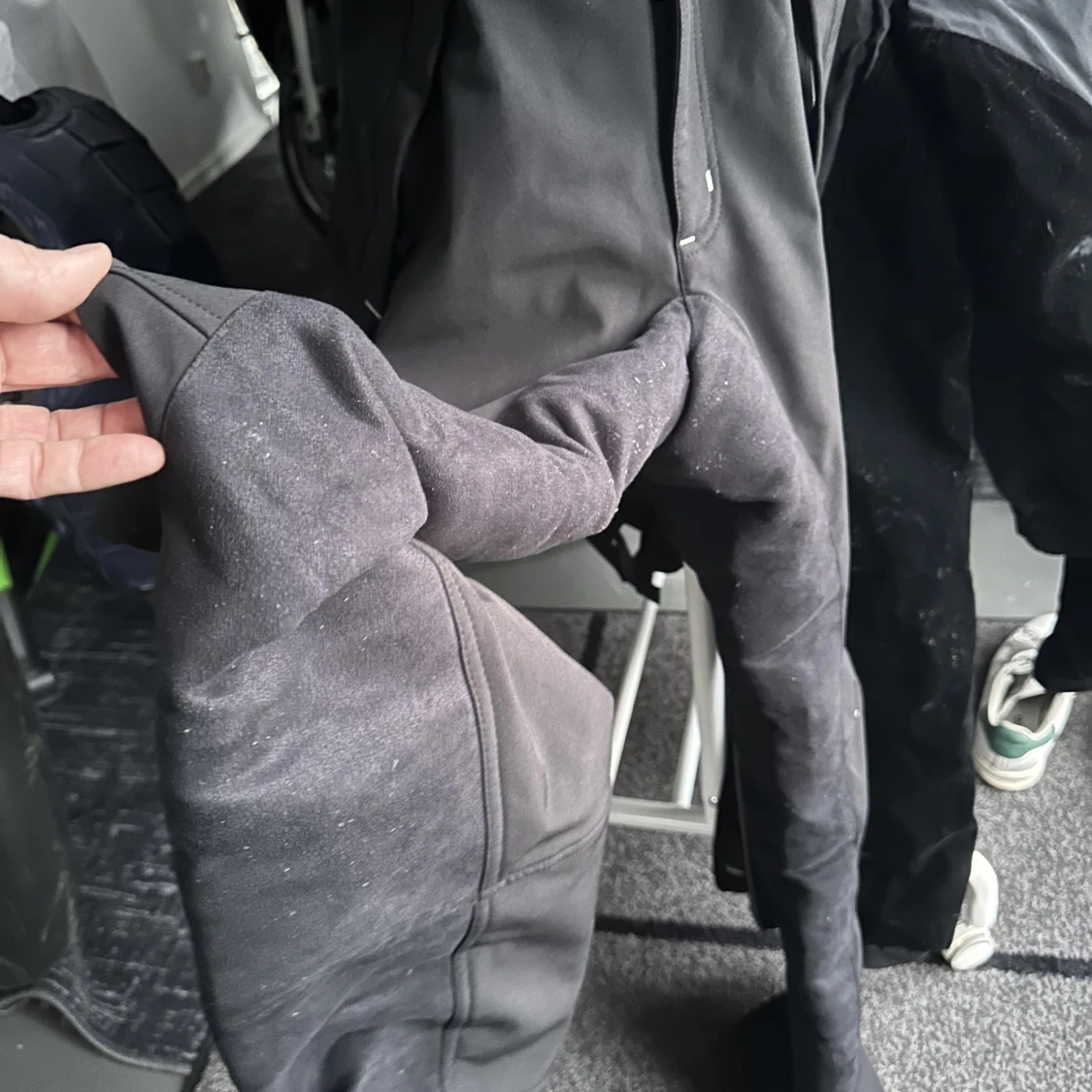 Svarta fodrade ridbyxor