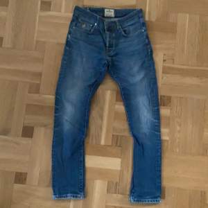 Knappt använda Morris jeans i storleken 32/32