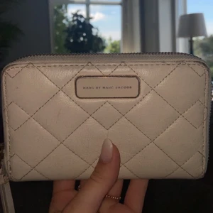 Marc Jakobs Plånbok - Jättefin plånbok från Marc Jakobs💞 