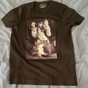 Limitato t-shirt - Nästan helt oanvänd, jätte bra skick