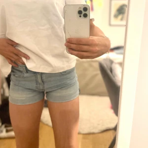 Jeansshorts  - Simpla shorts 