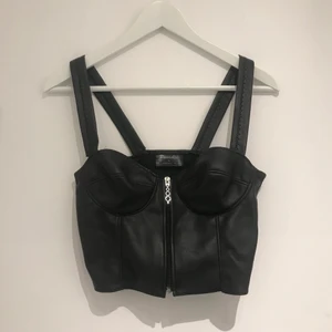 Läder topp S - Läderimitation storlek S