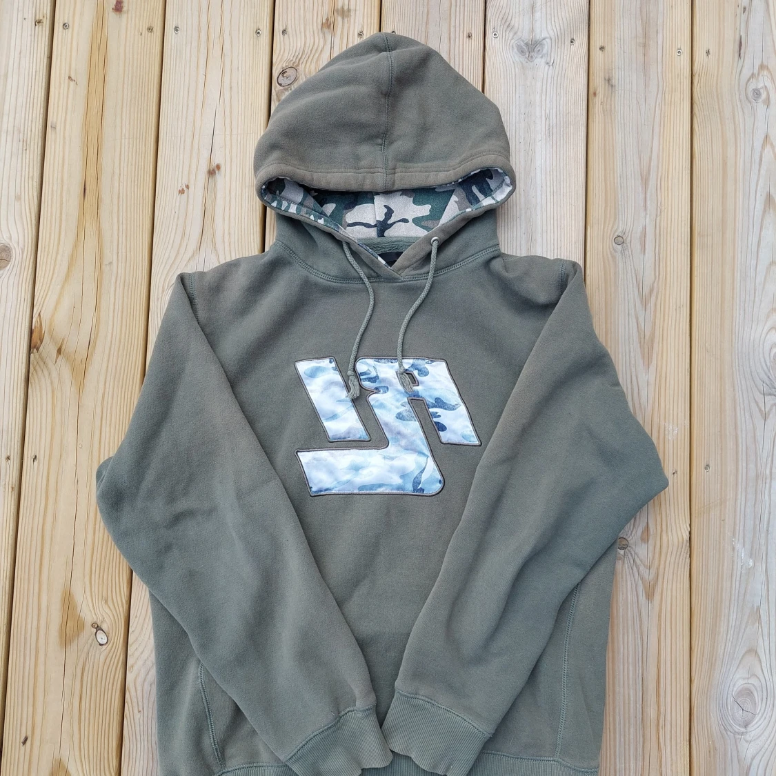 Grön hoodie