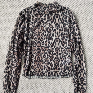 Leopard mesh - Från Gina Tricot. Storlek L. Fint skick. Lite stretahigt material. 