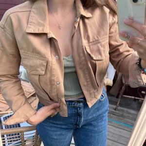 Kort jeansjacka  - Fint skick, som ny!