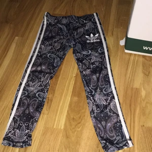 Adidas tights - Mönstriga fina tights