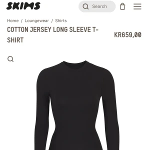 Skims  - Säljer min helt nya Skims tröja i storlek S då jag beställde två stycken. Prislapp och originalpåse tillkommer med tröjan. Pris börjar på 660kr då den endast är testad. 