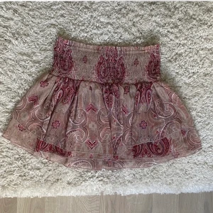 Kjol  - Snygg kjol från Lindes i stl S🫶🫶