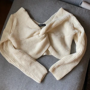 Oanvänd superfin tröja - Helt oanvänd, kommer tyvärr inte till användning 