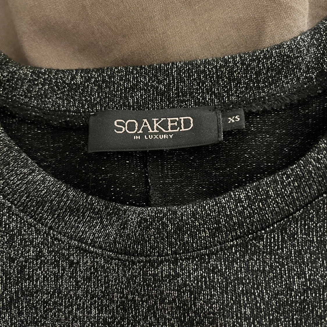 Svart glittrig topp - 91