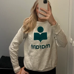 Isabel marant tröja  - Super fin nästan oanvänd isabel marant sweatshirt,  köpt för 2999💗
