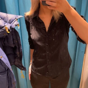 Skjort T-shirt/topp - Skjorttsirt, super söt! 