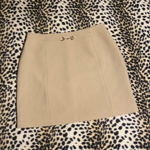 Kjol  - H&M kjol i en veldigt vintage stil