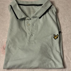 Pike  - Mint grön piké tröja L