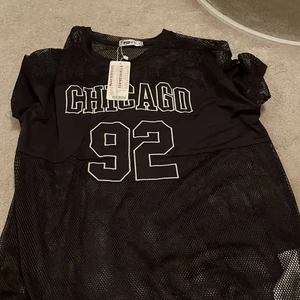 T-shirt i storlek M - Helt ny!