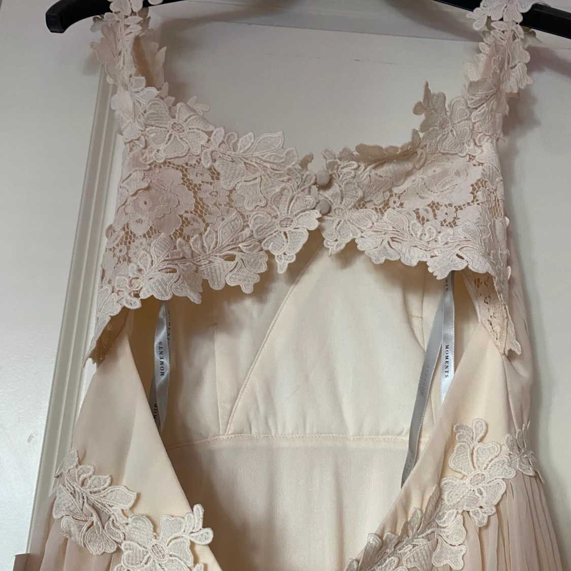 En moments klänning i storlek s/36