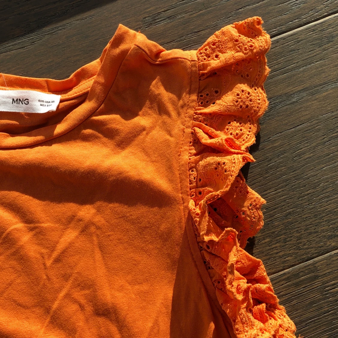 Tröja me volang - 90