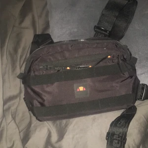 Ellesse bag  - Helt o använd den ligger ba och skrutar 