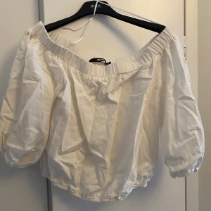 Bikbok blus - Byter gärna plagg