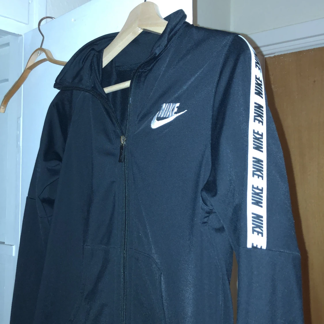 Nike zip up  - 90