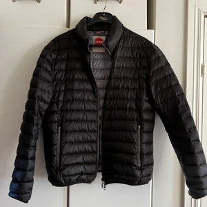 Colmar Dunjacka  - Schysst Colmar jacka i storlek 54. Passar L/M