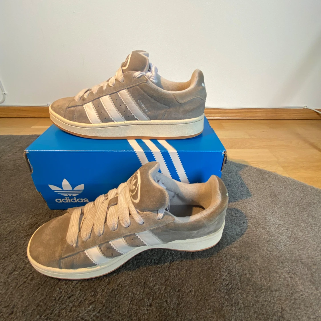 Adidas campus gråa - 90