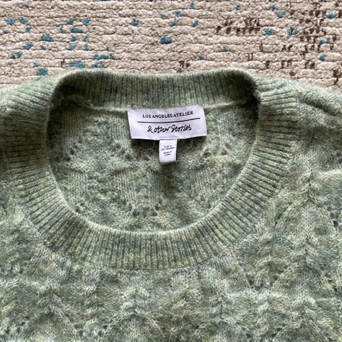 Grön stickad tröja - 90