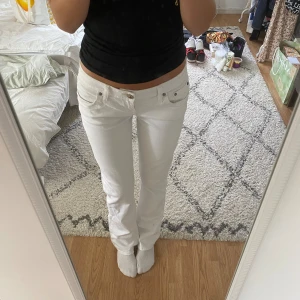 Vita bootcut jeans - Vita LTB bootcut jeans💌💌 använda en gång💘