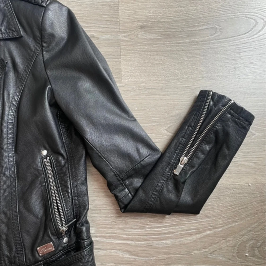 Svart skinnjacka från Jofama by Kenza - 93