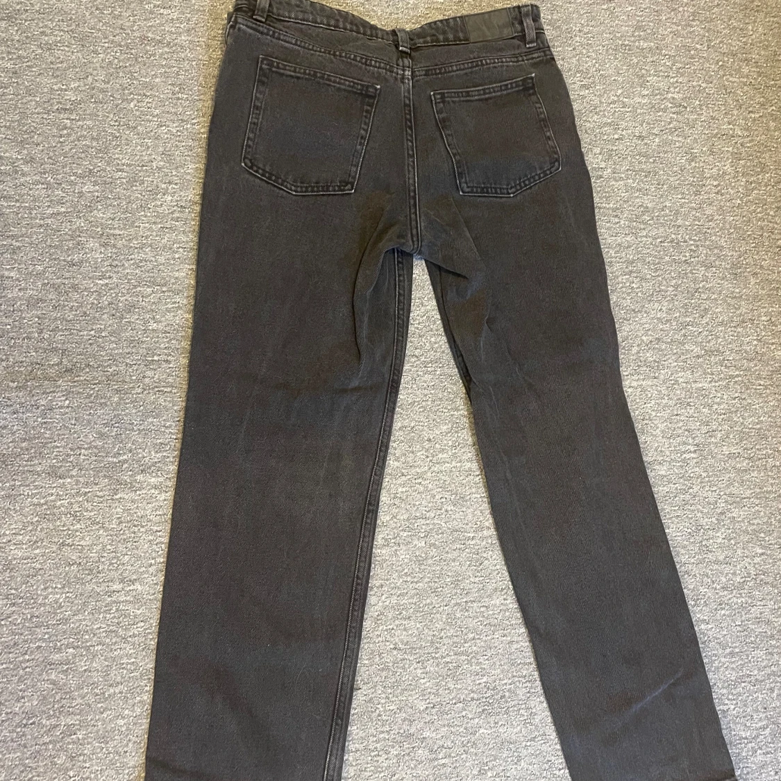Svarta jeans  - 91