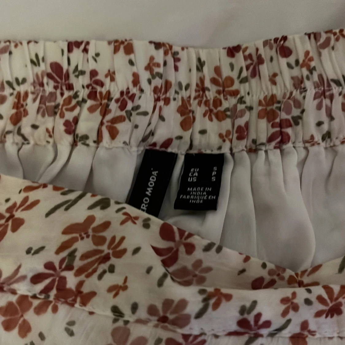 Blommig kjol från Vero Moda