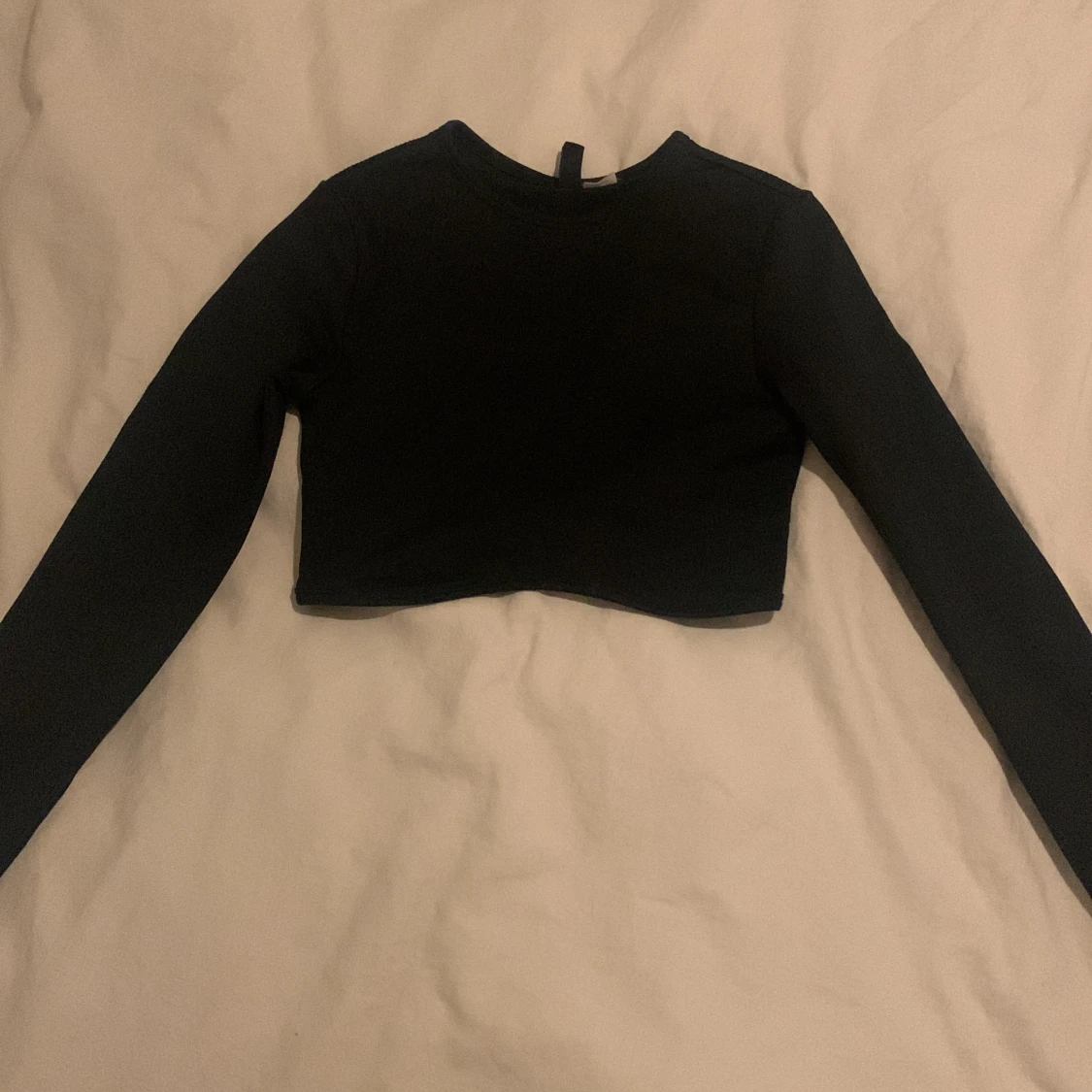 Svart croppad topp från H&M Divided