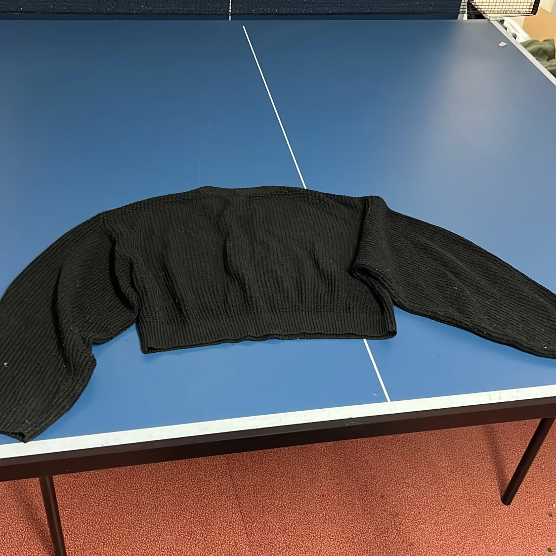 Svart ribbad tröja från H&M Divided - 90