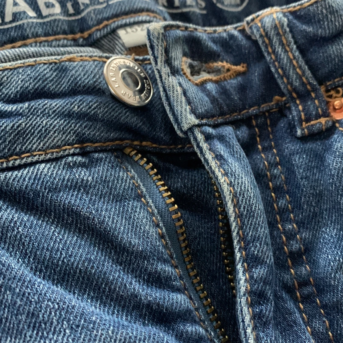 Mörkblå jeans från LAB Industries - 92