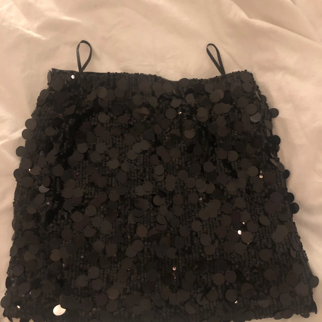 Svart paljettkjol ! 💕