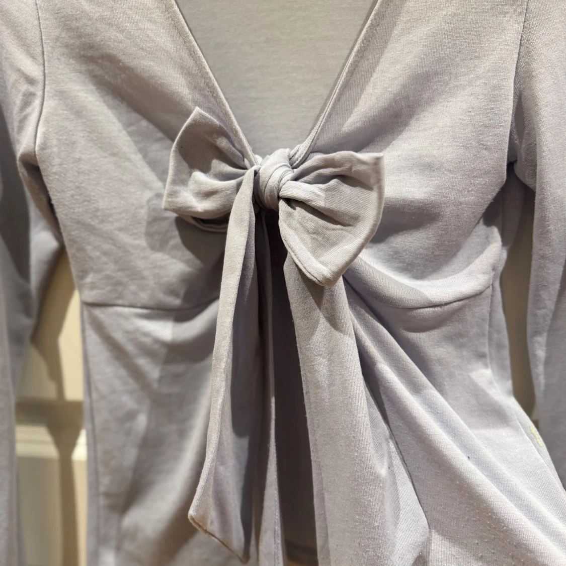 Tie top ifrån Gina tricot  - 90