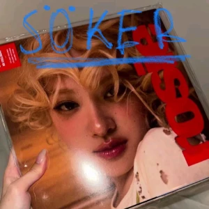 Söker ROSIE album för billigt pris - Söker albumet rosie av rosé!!