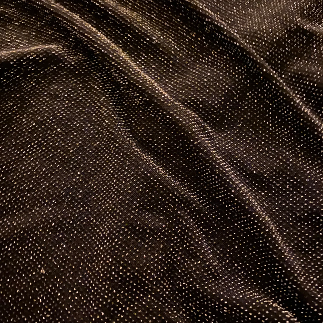 Svart glittrig klänning från H&M - 91