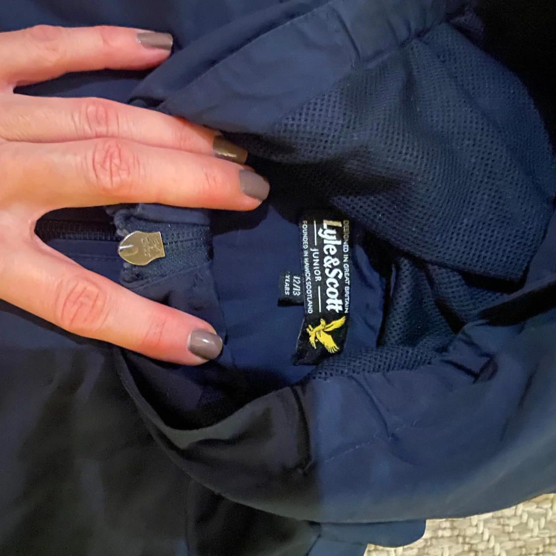 Svart vindjacka från Lyle & Scott - 90