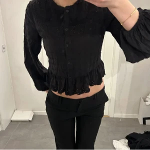 Zara blus  - (Lånade bilder) Inga defekter och fint skick 