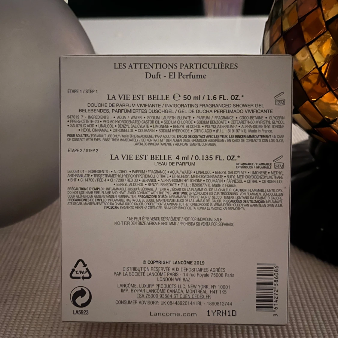 La vie est belle set - 90