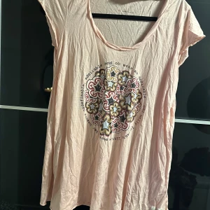 Odd Molly T-shirt  - Sparsamt använd  Stl 1 