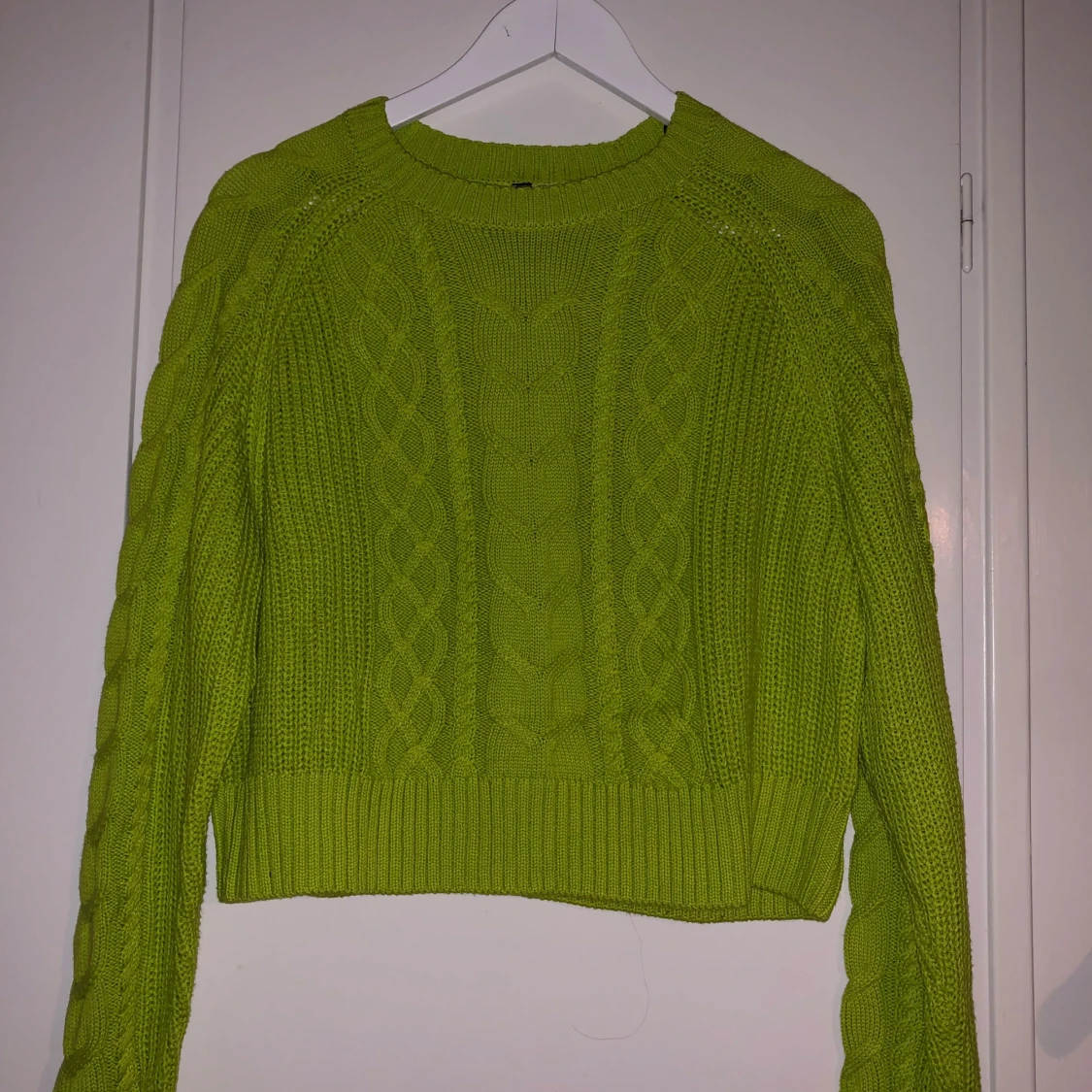 Kabel stickad tröja 