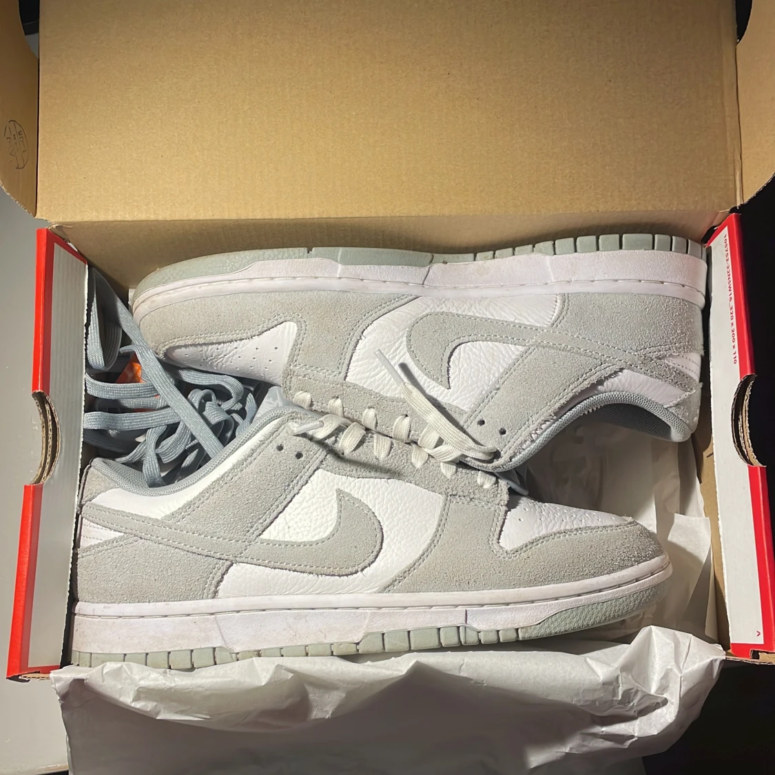 Nike Dunk i vitt och grått - 29