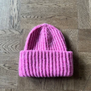 Rosa mössa - Jättefin rosa mössa💗