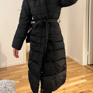 Lång dunkappa med skärp - Helt ny, ej använd, 