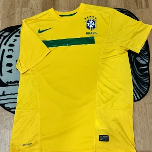 Brazil Jersey Fotboll  - 10/10 sick inget problem  100% auth  Storlek M