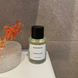 Parfym Essnce - Parfym från Essnce i ”Sugar Kiss”,  endast testad 🩷